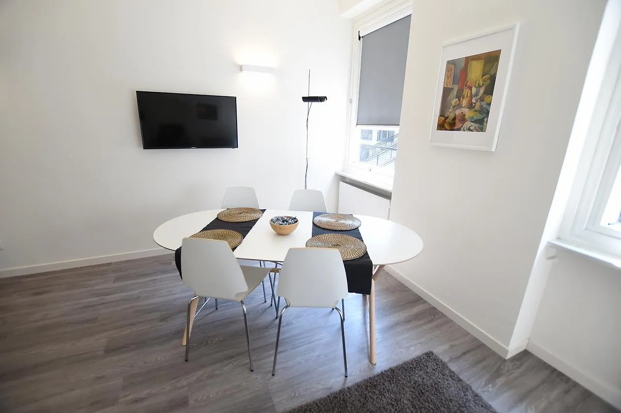 Apartament Le Rondinelle Como