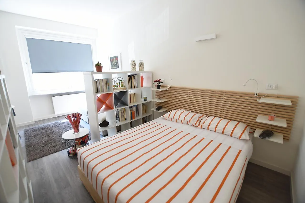 Apartament Le Rondinelle Como