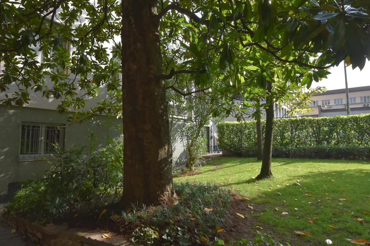 Apartament Le Rondinelle Como