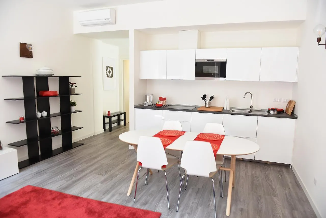 Le Rondinelle Apartment Como