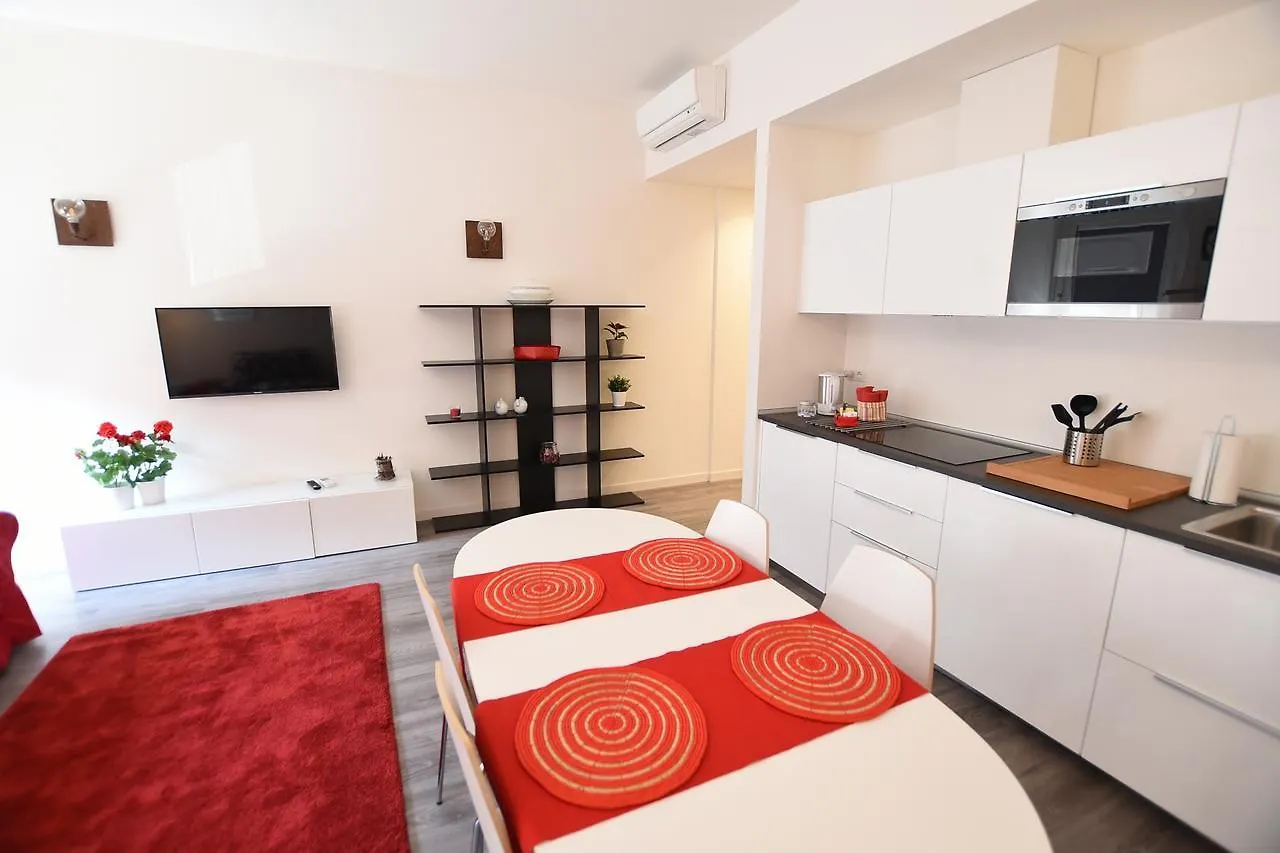 Le Rondinelle Apartment Como