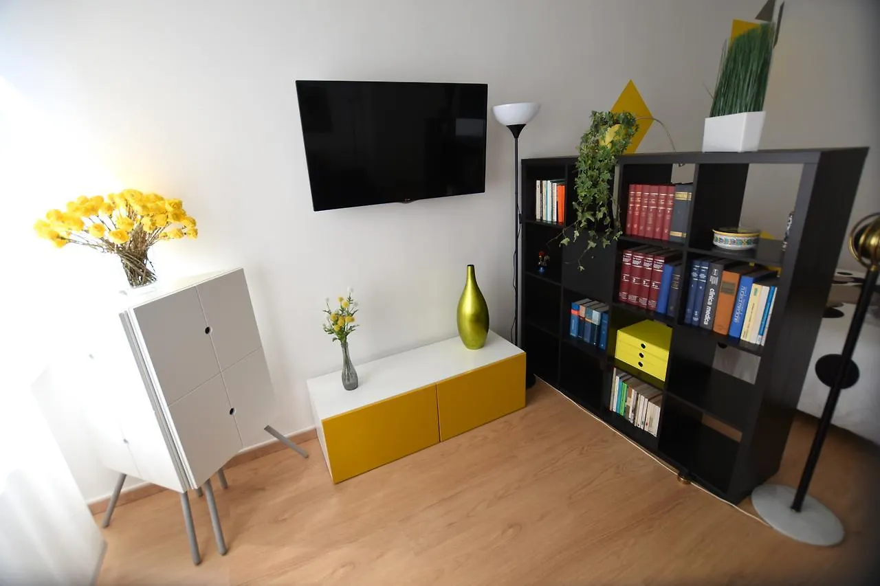 Le Rondinelle Apartment Como