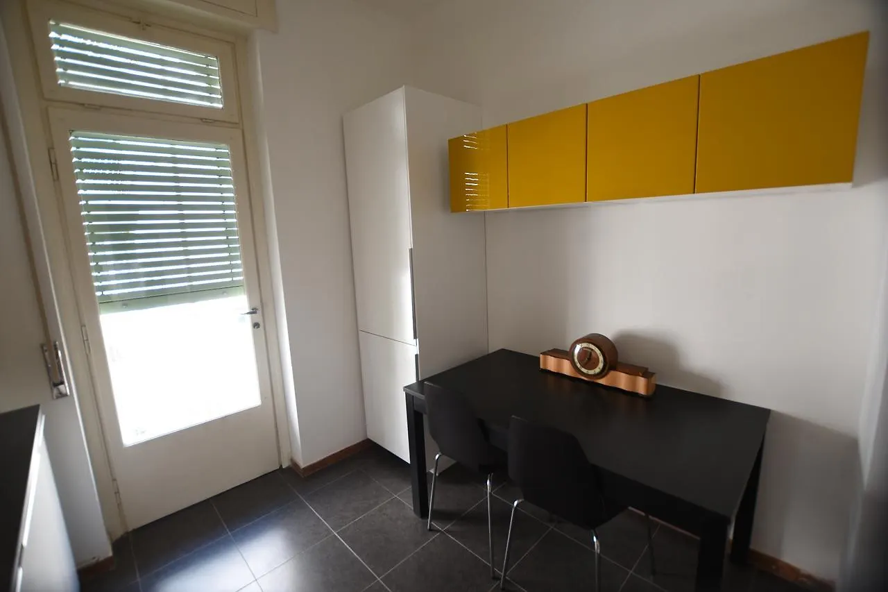 Le Rondinelle Apartment Como